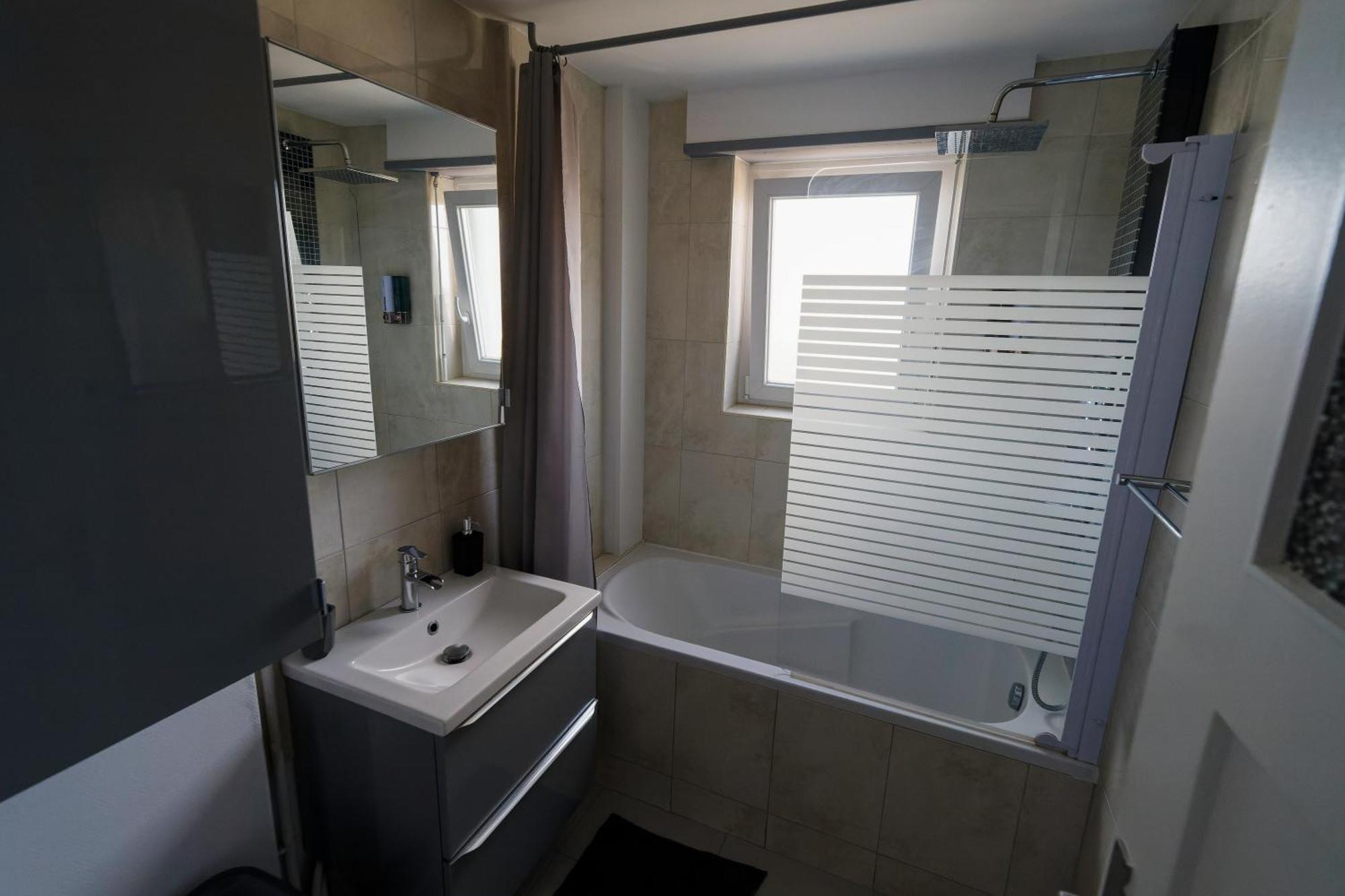 Agreable Et Spacieux Appartement Lumineux T4 Alsace Riedisheim Exteriör bild